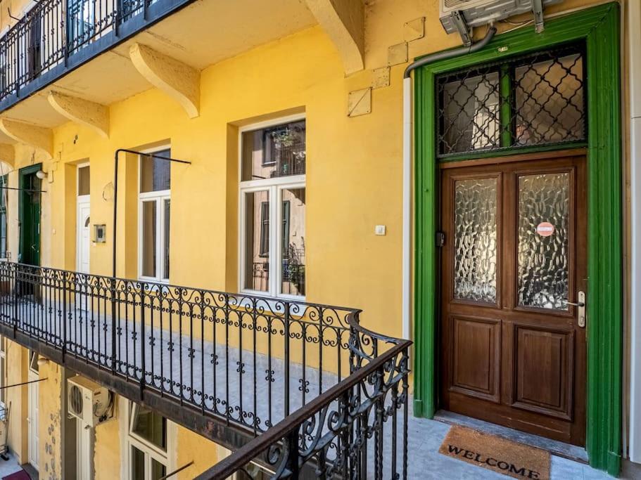 בודפשט Mexicopo Apartment With Garage מראה חיצוני תמונה